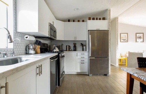 Joshua Tree Cottage | @ Marbella Lane - 10 Acres Oasis Desert Retreat!