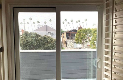 Old Towne House | @ Marbella Lane - 3BR Coastal Charm in Seal Beach