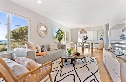 Edgemar - Pacific Manor House | @ Marbella Lane - Captivating Home in Pacifica