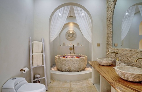 Sunset Road Villa | MarblePool - FlowerBath - DayBed - Spa - SunkenLR - Floating Breakfast - Vacanza