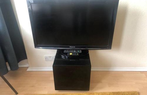 Hillingdon Apartment | Marcela's Place - Private Studio near Heathrow