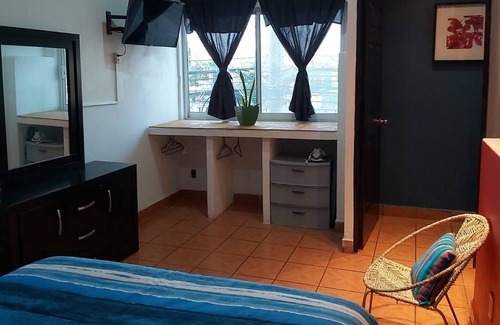 Lazaro Cardenas Condo | Marcelos Place B11 Cozy Dowtown Apartmen