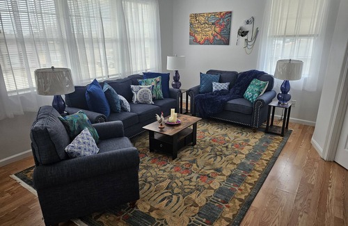 Arabi Apartment | MARCH MADNESS DISCOUNTS! Email for info!nLGBTQ Owned! Minutes from the Quarter!