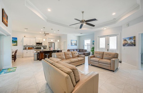 Marco Island House | Marco Island Home with Heated Pool and Screened Lanai!