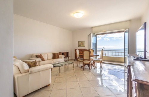 Sanremo Apartment | Mare di Liguria Apartment by Wonderful Italy