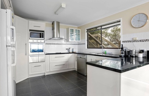 Marengo House | Marengo - Boasting phenomenal panoramic ocean views that will take your breath away