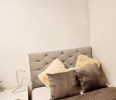 Heaton House | Mareot House UK