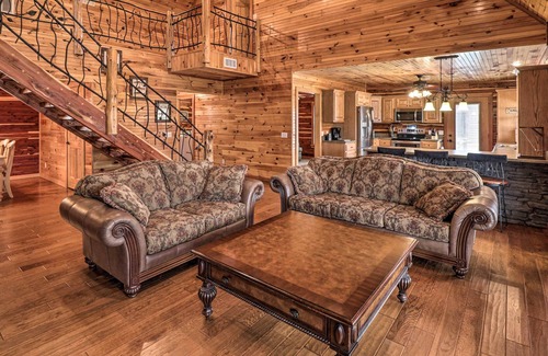 Boswell Cabin | 'Marfly Retreat' - Remote White River Getaway!
