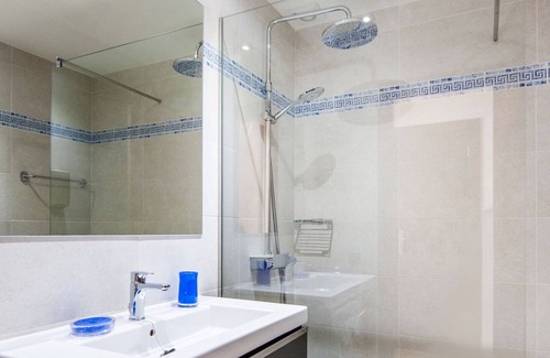 Los Lagos Apartment | Marfolin 23. 1 bedroom apartment with private terrace and amazing sea views.
