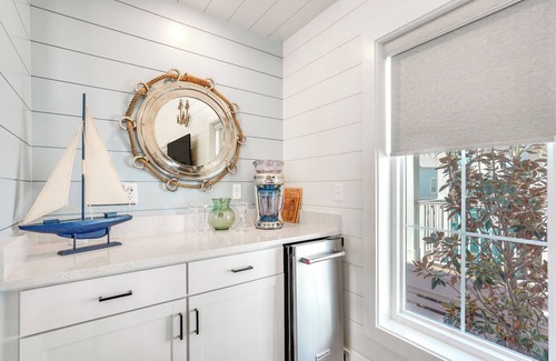 Panama City Beach Cottage | 'Margaritas & Parrots in PCB' Beachy Bungalow!