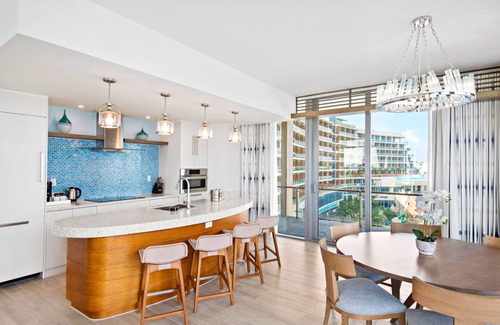 Downtown Nassau Hotel | Margaritaville Beach Resort - Nassau