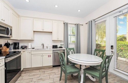 West Kissimmee Apartment | Margaritaville Cottages Orlando with H2O Waterpark by Rentyl