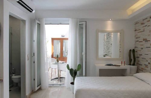 Naxos House | Margo Studios