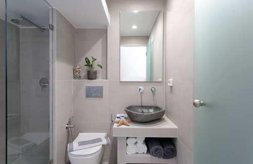 Naxos House | Margo Studios