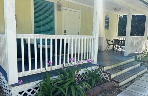 Homestead Apartment | Maria's Los Cirhuelos