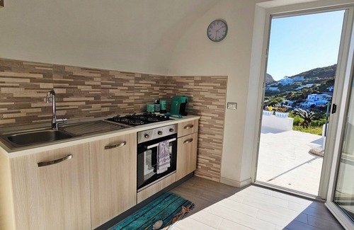 Le Forna House | Maridea Ponza - Acquamarina studio apartment, romantic retreat with sea view