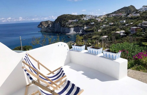Le Forna House | Maridea Ponza - Acquamarina studio apartment, romantic retreat with sea view