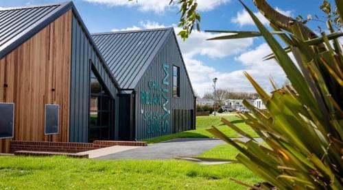 Saxmundham House | Marie Helene, 58 Mallard Carlton Meres Holiday Park