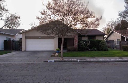 Bennett Valley House | Marigold by Avantstay Warm & Stylish Home in Wine Country w/Pool