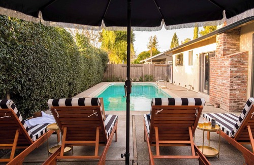 Bennett Valley House | Marigold by Avantstay Warm & Stylish Home in Wine Country w/Pool