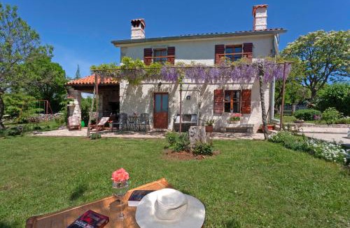 Rasa House | Marija-Lorena in Gora Glušići - Haus für 4 Personen