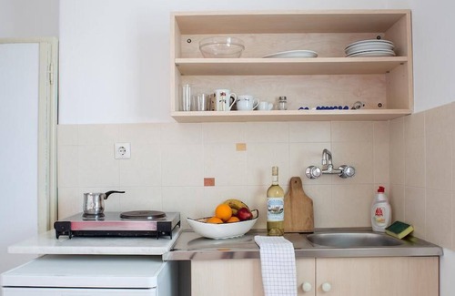 Parasporos Apartment | Marili Apartments, Apt#3 by the sea