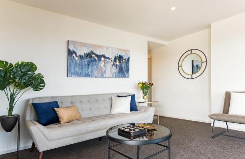 Opua Cabin | Marina Cove Bay of Islands
