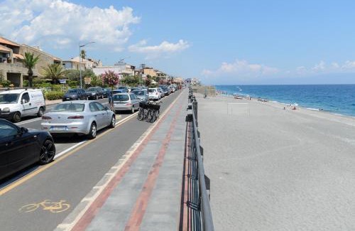Santa Teresa di Riva Bed & Breakfast | Marina D'Agrò Residence