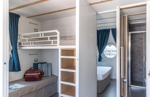 Manfredonia Boat Rental | Marina del Gargano Houseboat