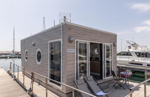 Manfredonia Boat Rental | Marina del Gargano Houseboat