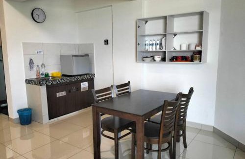 Lumut Apartment | Marina Heights Home Suite Teluk Batik