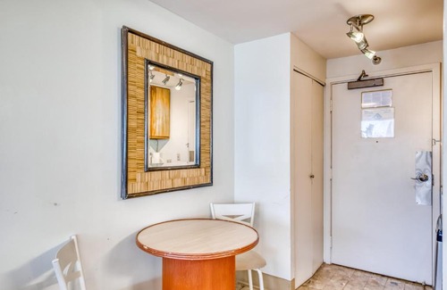 Waikiki Hotel | Marina Tower 3402