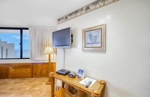 Waikiki Hotel | Marina Tower 3702