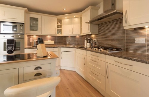 Inverkip Apartment | Marina View Apartment