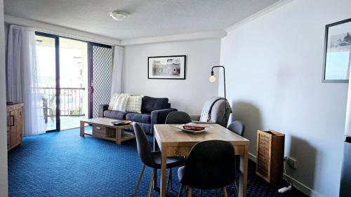 Urangan Apartment | Marina View