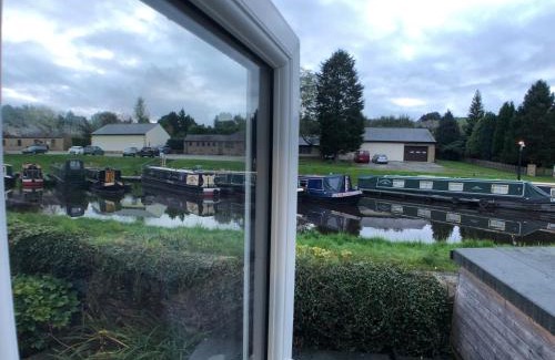 Furness Vale House | Marina View cottage