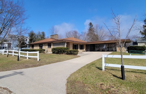 Pentwater House | Marina View in the Village