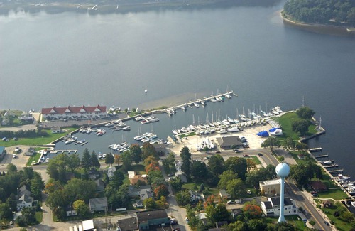 Pentwater House | Marina View in the Village