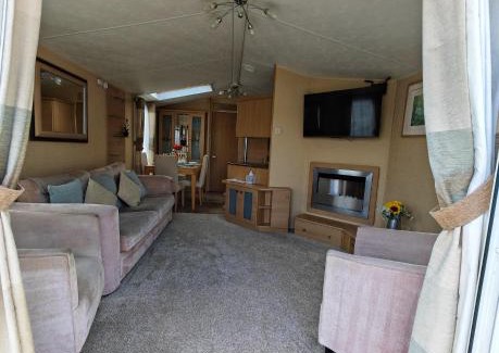 Rhyl House | Marine holiday park - L&G caravan hire