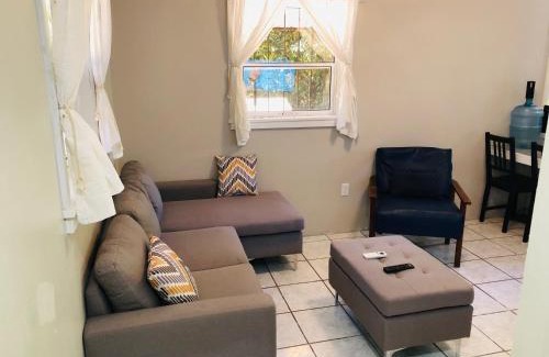Antoneys Cay Cabin | Mariposa Lodge