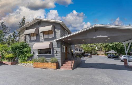 Mariposa Hotel | Mariposa Lodge