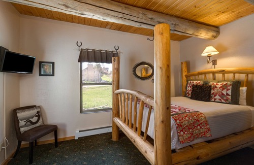 Steamboat Springs Bed & Breakfast | Mariposa Lodge B&B