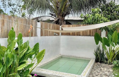 El Paredon House | Mariposas Bungalow with private small pool "AZURA"
