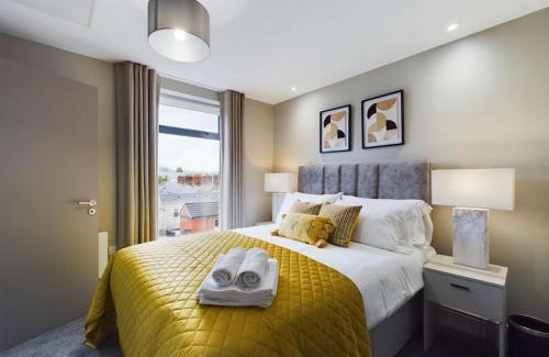 Belfast Apartment | Marlborough Apartment on Lisburn Road by Lesley