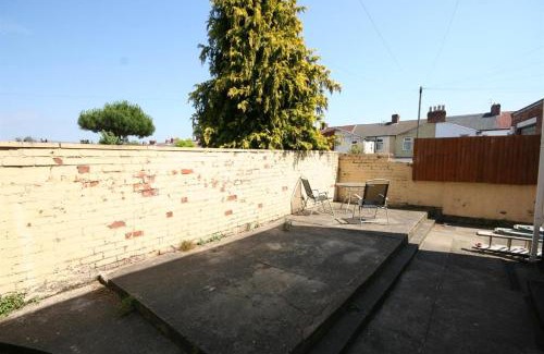 Wallasey Apartment | MARLEY MANSIONs APARTMENT - CLARENDON