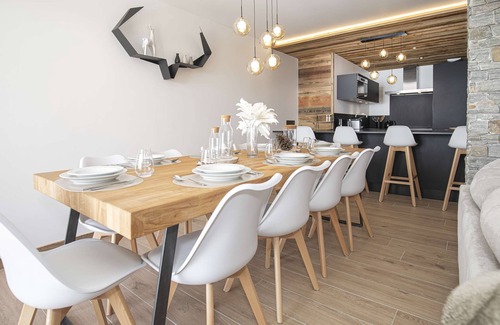 Bonneval-sur-Arc Apartment | Marmotte 103 - New apartment up to 10 guests with stunning view