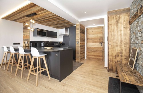 Bonneval-sur-Arc Apartment | Marmotte 103 - New apartment up to 10 guests with stunning view