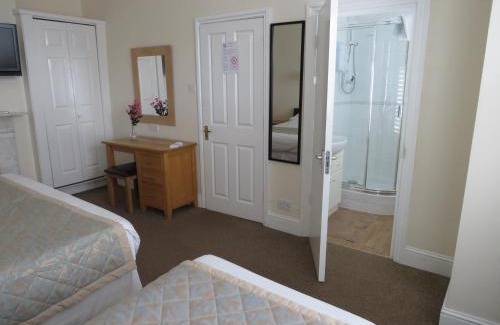 Hillside House | Marple Cottage Guest House