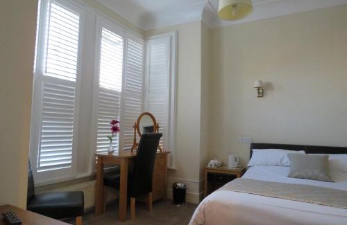 Hillside House | Marple Cottage Guest House