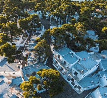 Marpounta Hotel | Marpunta Resort, Santikos Collection